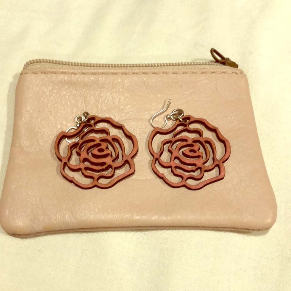 Rose Earrings from Nevada with Italian leather